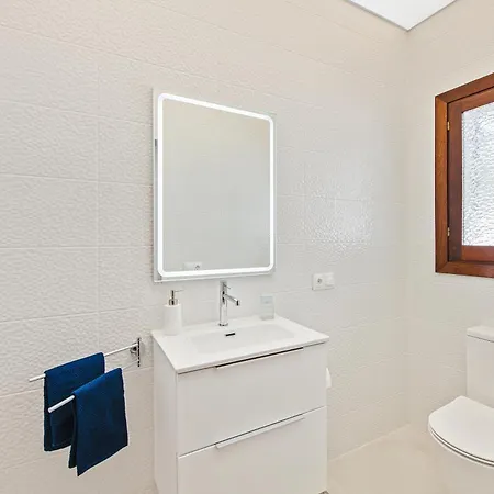 Tortuga Benamara * Εστεπόνα